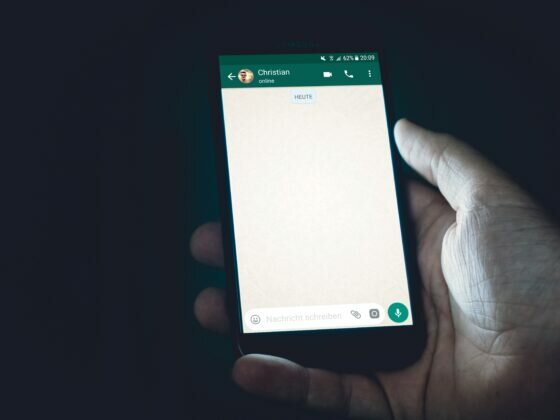 Bloquear contacto WhatsApp - Celside Magazine