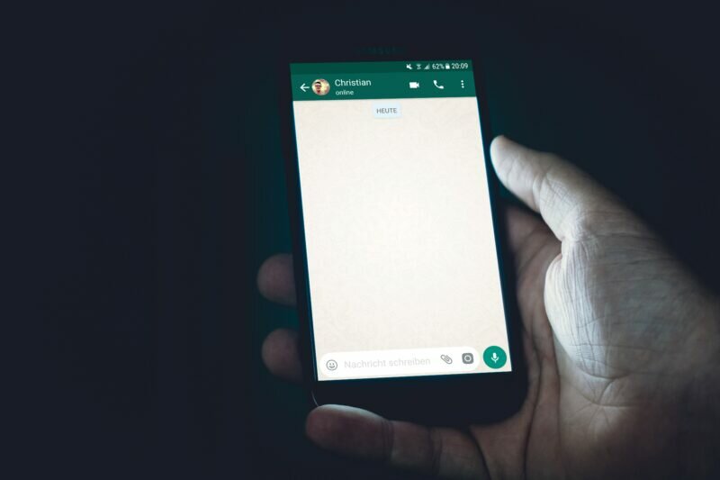 Bloquear contacto WhatsApp - Celside Magazine